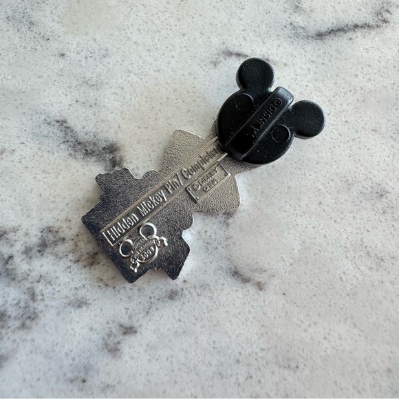 Walt Disney “Hidden Mickey Pin” Enamel Pin - 2008 - Picture 3 of 4